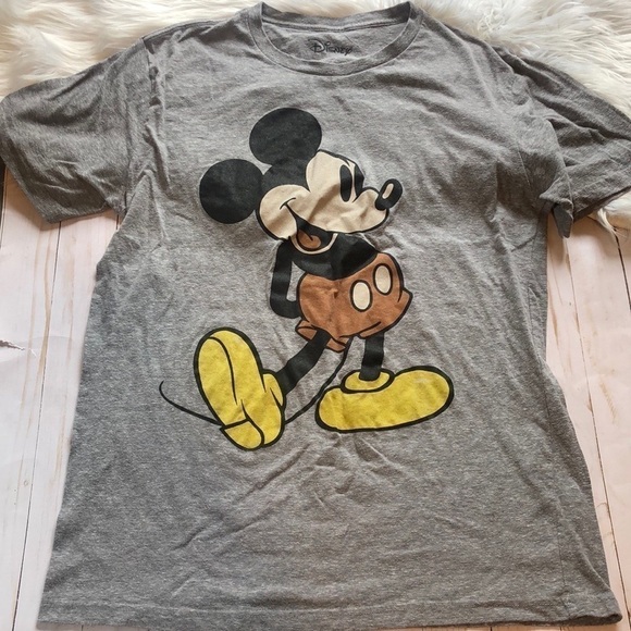 Mickey Mouse tee size large - Picture 1 of 6